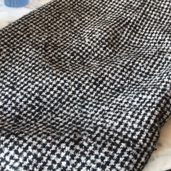 Houndstooth miniskirt - Picture 2 of 4